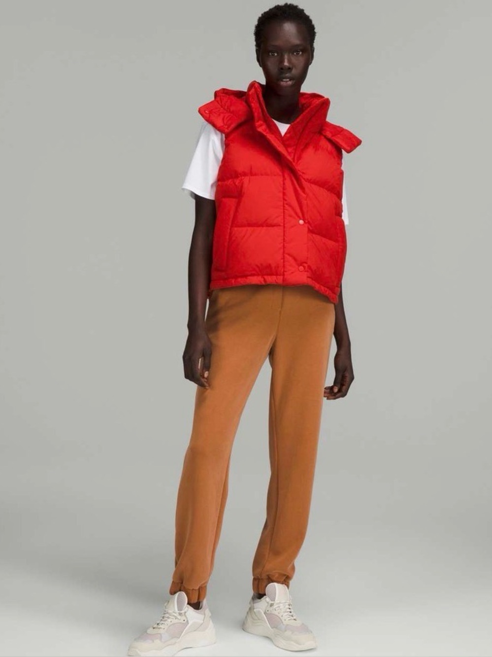 Lululemon Wunder Puff Cropped Vest
Grenadine Red in size 10
